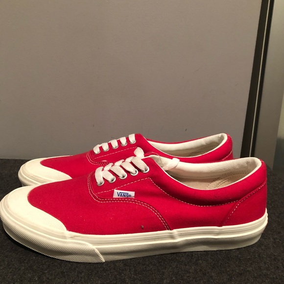vans era half moon